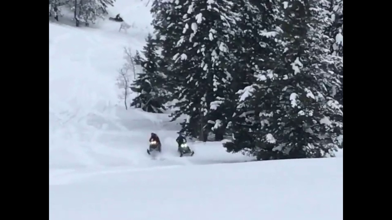850 Skidoo vs Arctic Cat M8000