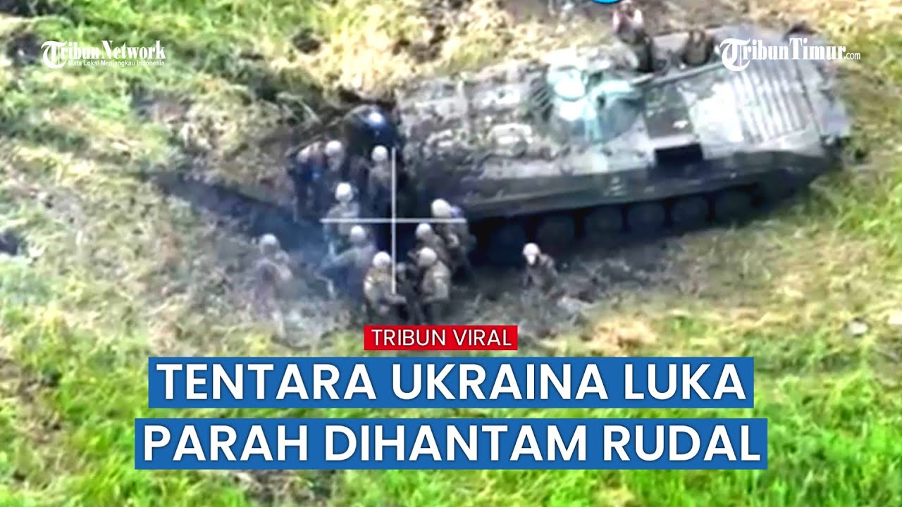 Prajurit Ukraina Evakuasi Rekannya yang Lumpuh Usai Tersambar Serangan Mortir Rusia