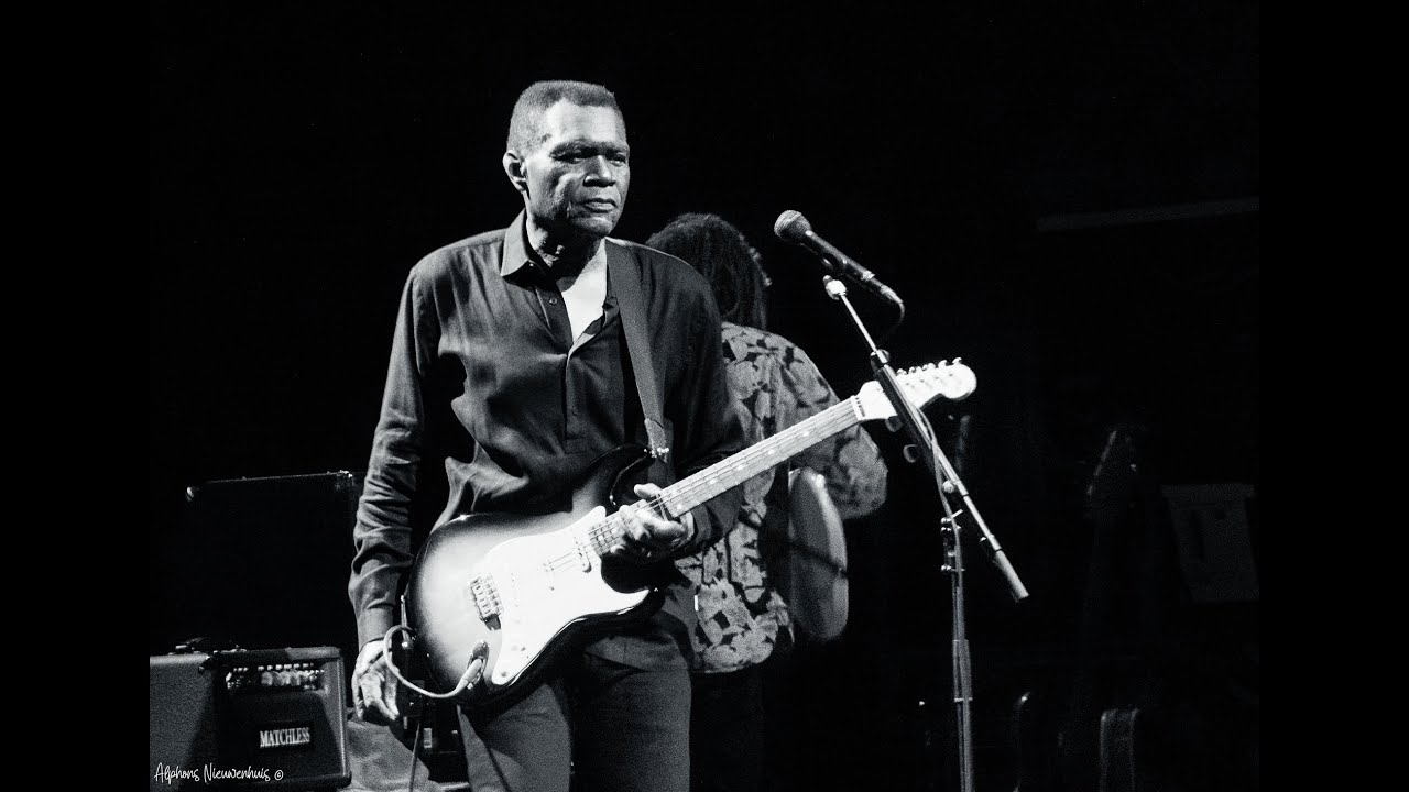 The Robert Cray Band live @Paradiso Amsterdam ‘Right Next Door (because of me)’