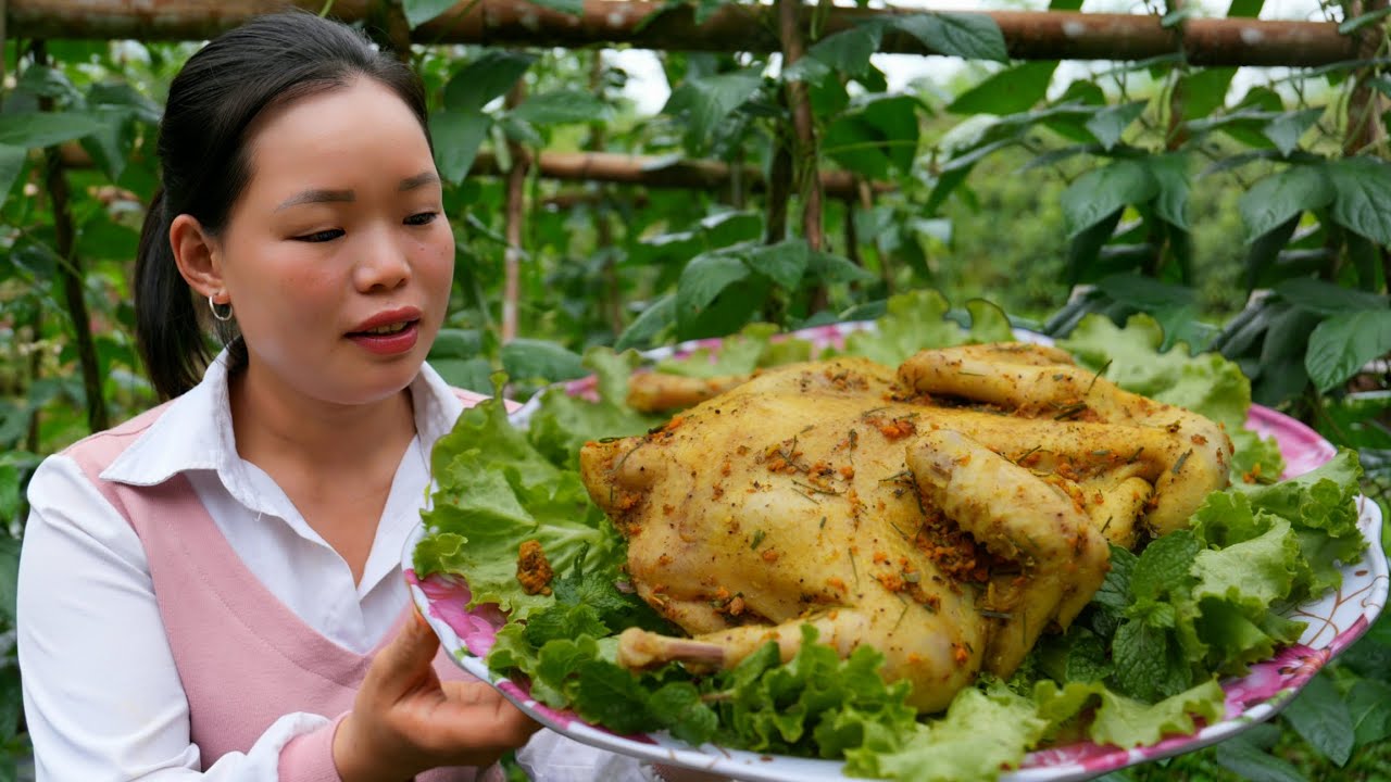 Trieu Mai Huong's Daily Life - Taking Care of the Corn Garden and Cooking Reserve Food for the Pigs.