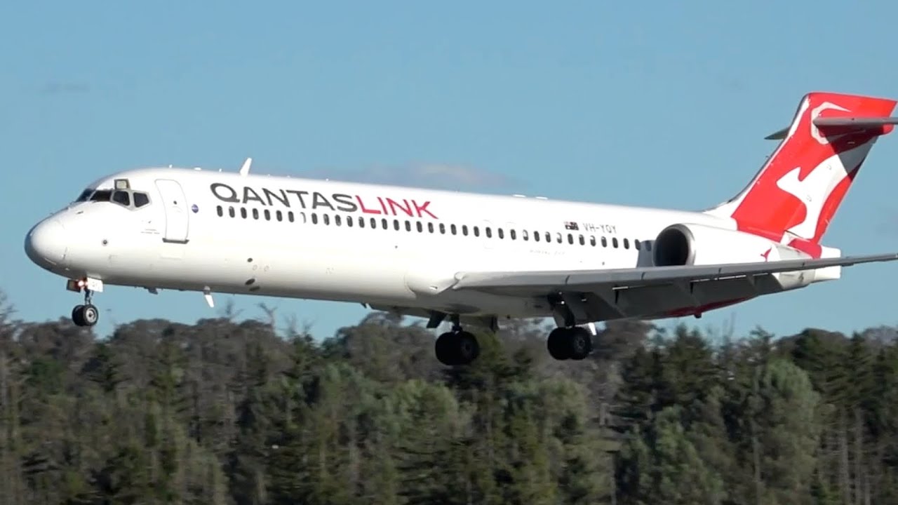 15 MINS of STUNNING EVENING Plane Spotting | Canberra Airport Evening Rush Hour [CBR/YSCB]