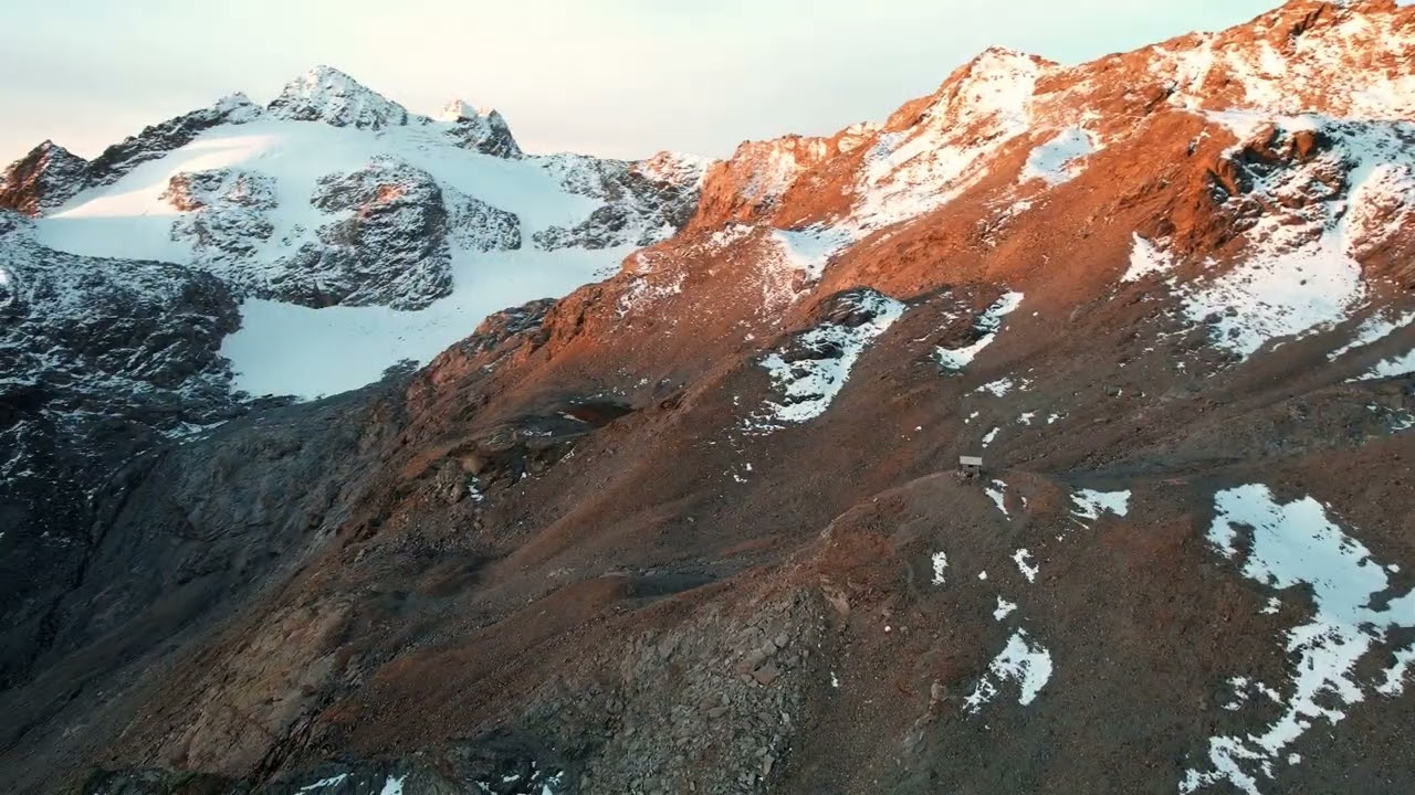 Bivacco Val Loga at the Spl&uuml;gen pass (drone footage)