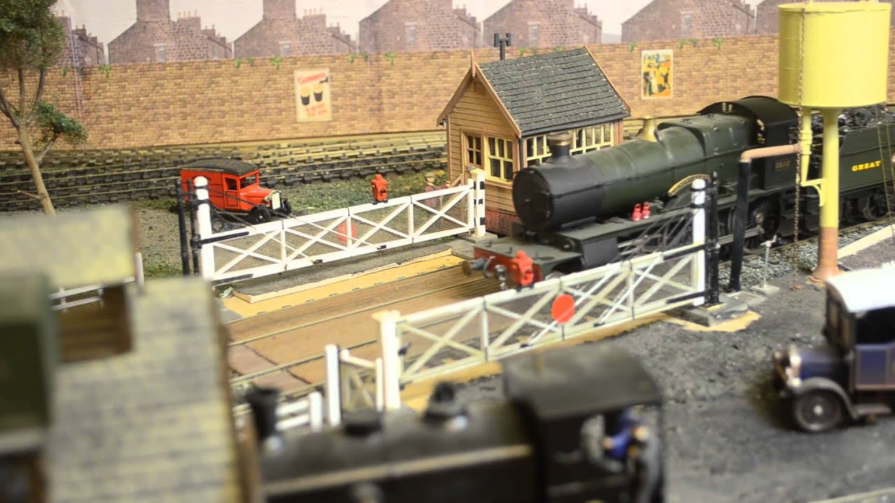 Level Crossing Gates using a GFControls PCB