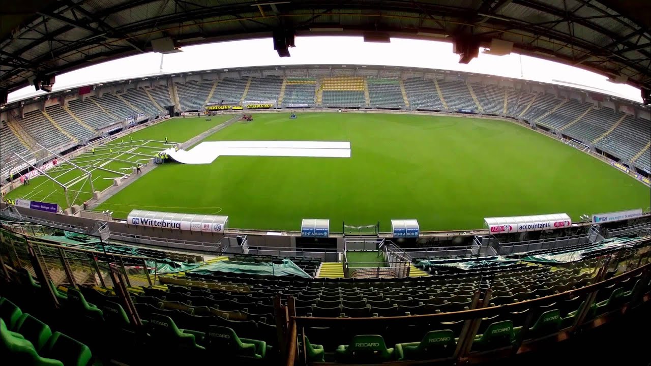 Aanleg kunstgrasveld ADO Den Haag