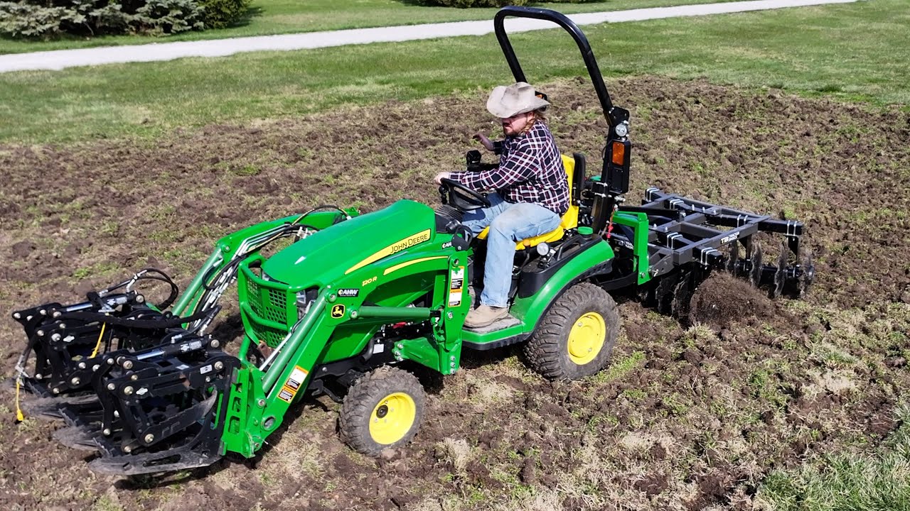 Попытка обработать сад диском сломала два трактора! John Deere 1025R, Kubota LX3310