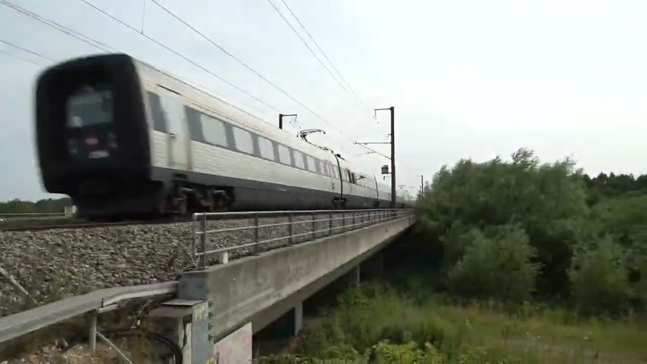 Tog på Højhastighedsbanen ved Karlslunde