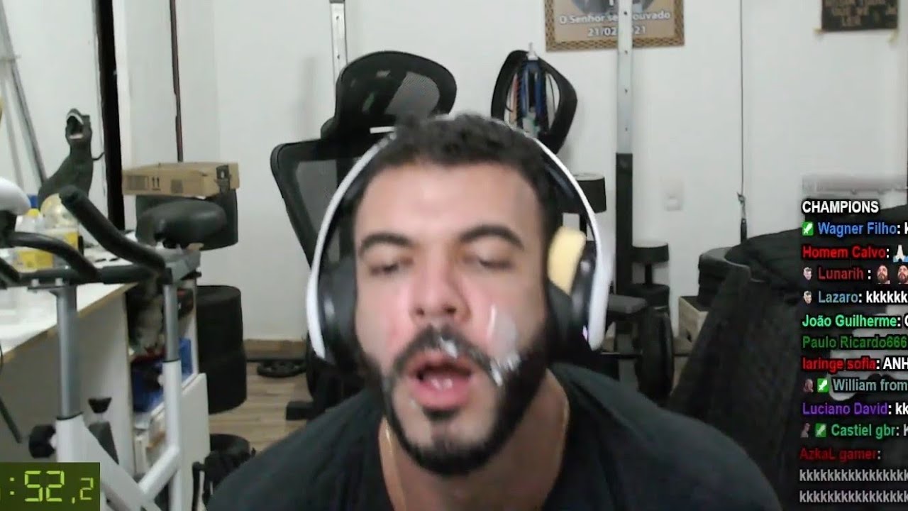 INSCRITO SALVA RENAN DE VER MEME RUIM E GANHA UM AGRADO