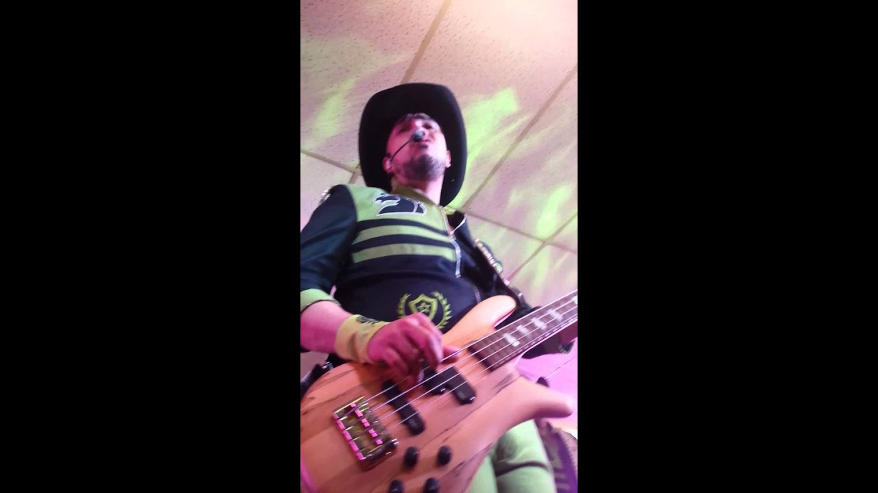 Es amor bronco