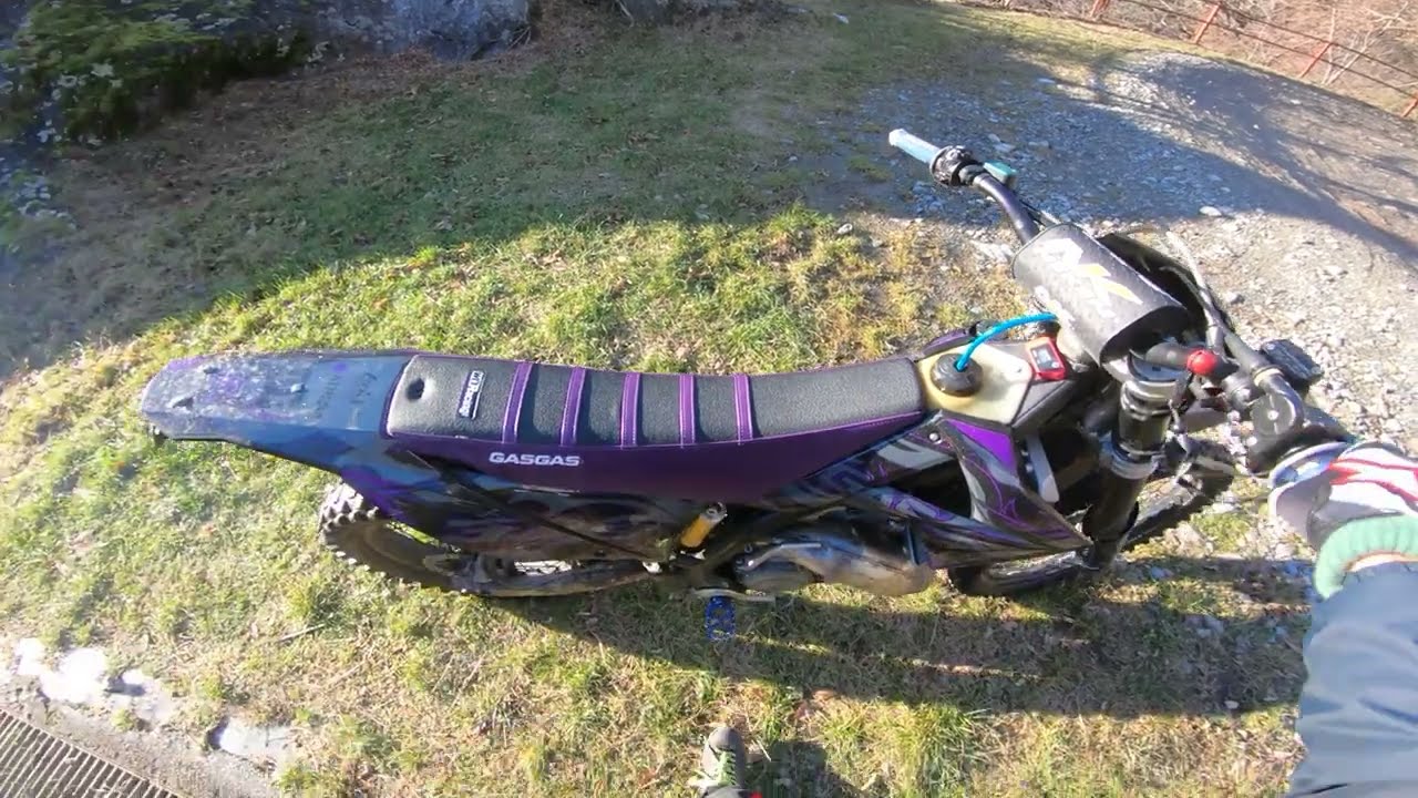 Gasgas 125 EC Full throttle