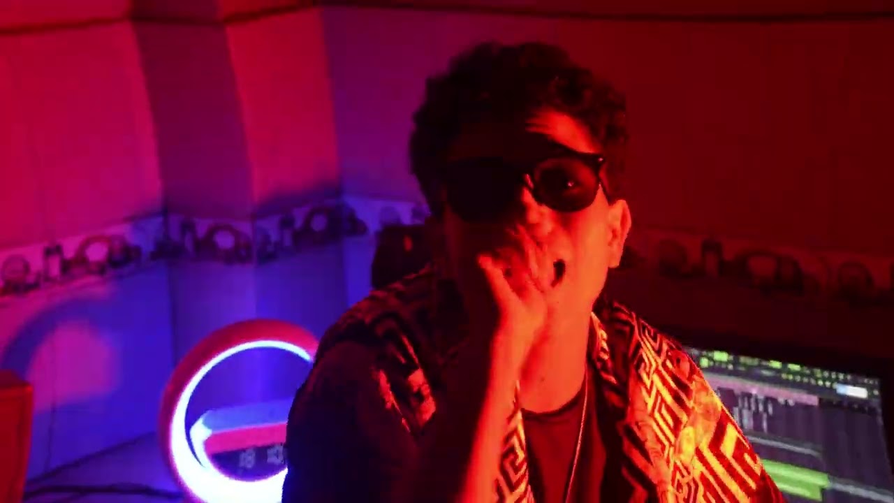 ZAZA--(video oficial) -BIG ISRA x LA H QUE SUENA (Trap House Vol Gye)🏚️