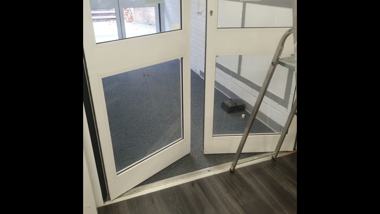 FAULTY ED200 AUTOMATIC SWING DOOR MOTOR.