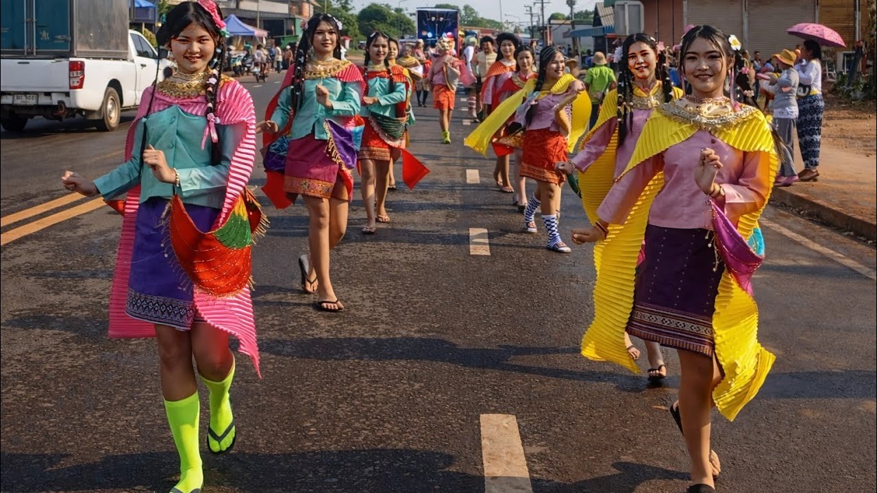 Thai-style carnival of dance and joy