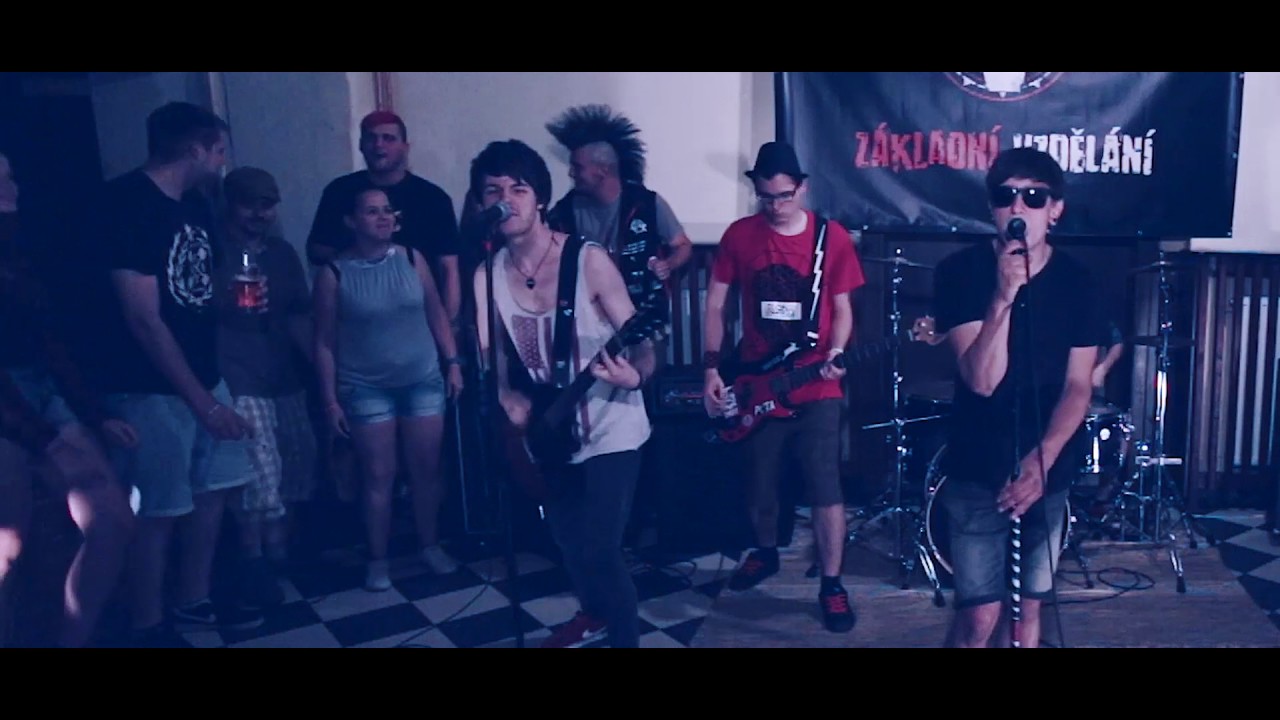 Z&aacute;kladn&iacute; vzděl&aacute;n&iacute; - Prvn&iacute; koncert