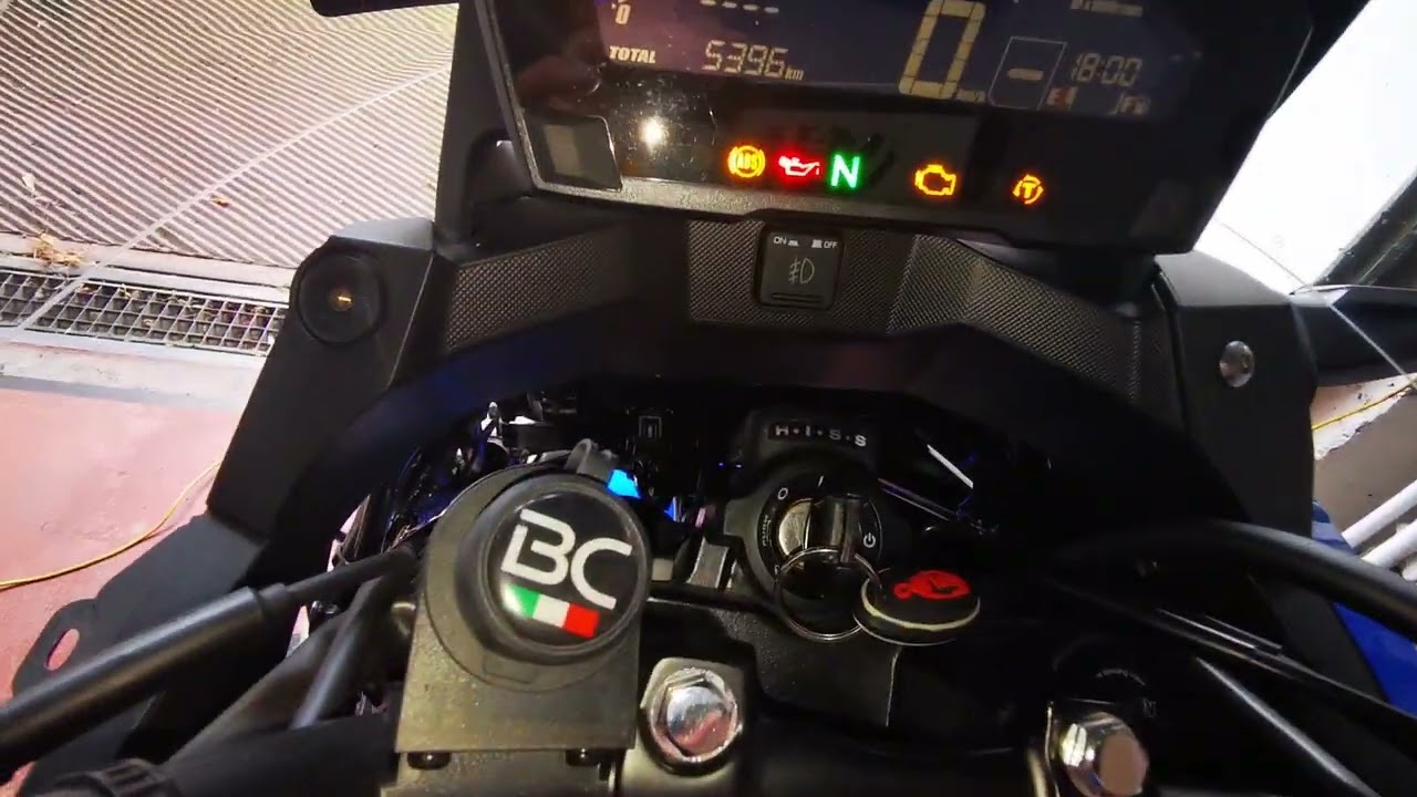 Montaggio faretti moto su Honda NC 750X del 2020