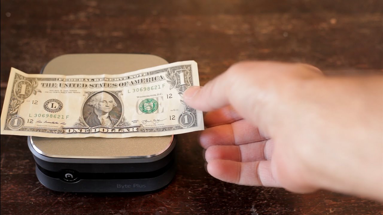 A Mini Desktop PC! Azulle Byte Plus Mini Windows 10 PC