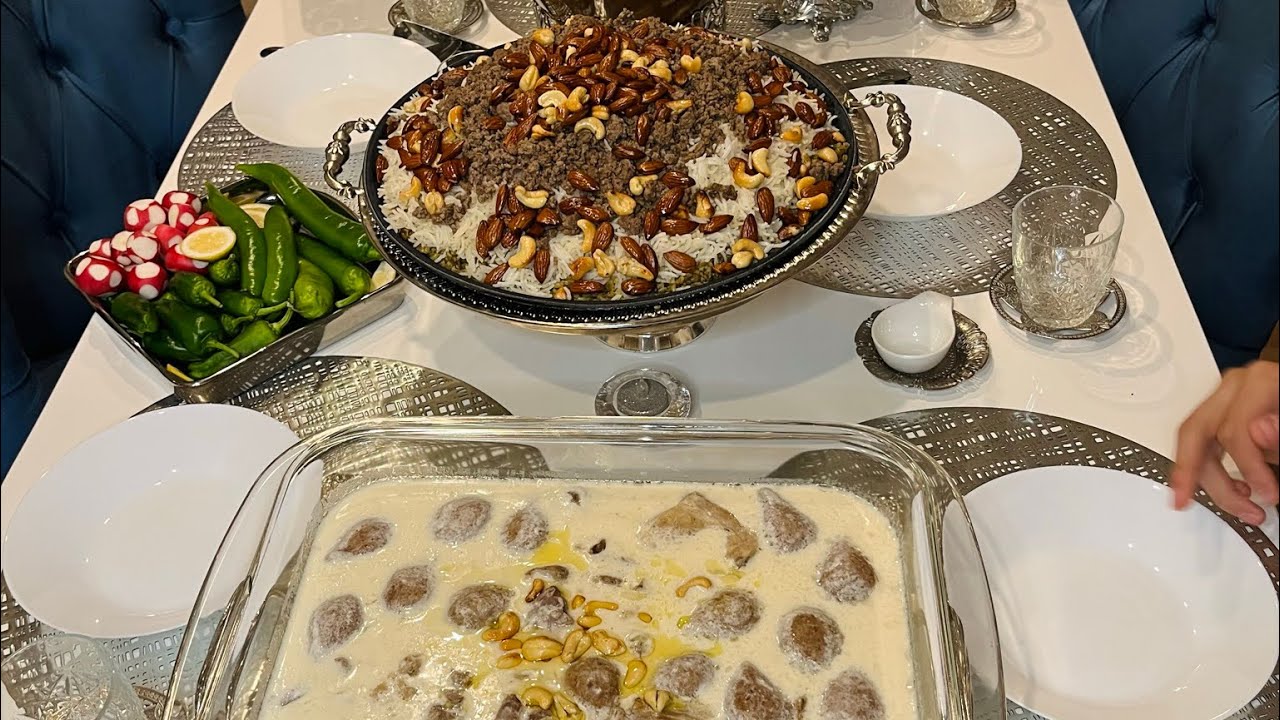 افخر الطبخات الحلبية الآرمان باللبن 🥰 بيتقدم جنبه كبه مألوزة أو كبة مدعبلة 😋منسف رز وفريكة باللحم