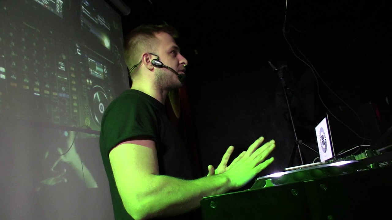 Techhouse - workshop Brno Fléda - DJ EKG - Rekordbox & TOUR1 séria