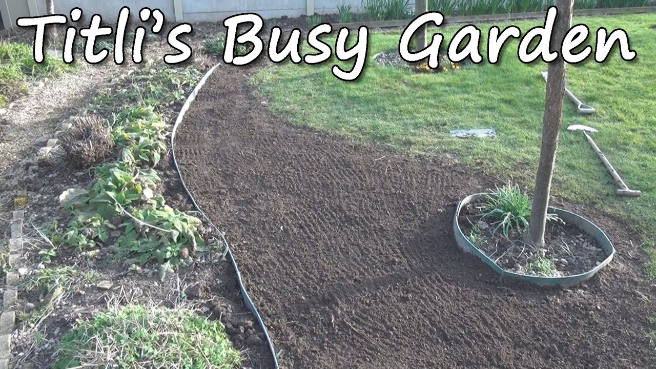 New Year, New Lawn - Titli's Busy Garden 2015 Episode 02