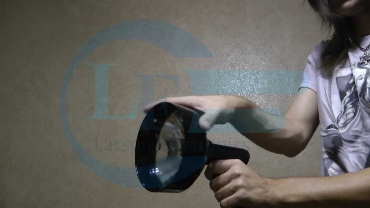 Spot to Flood Lens Adjustment on HL-85 and RL-85 Handheld Spotlights