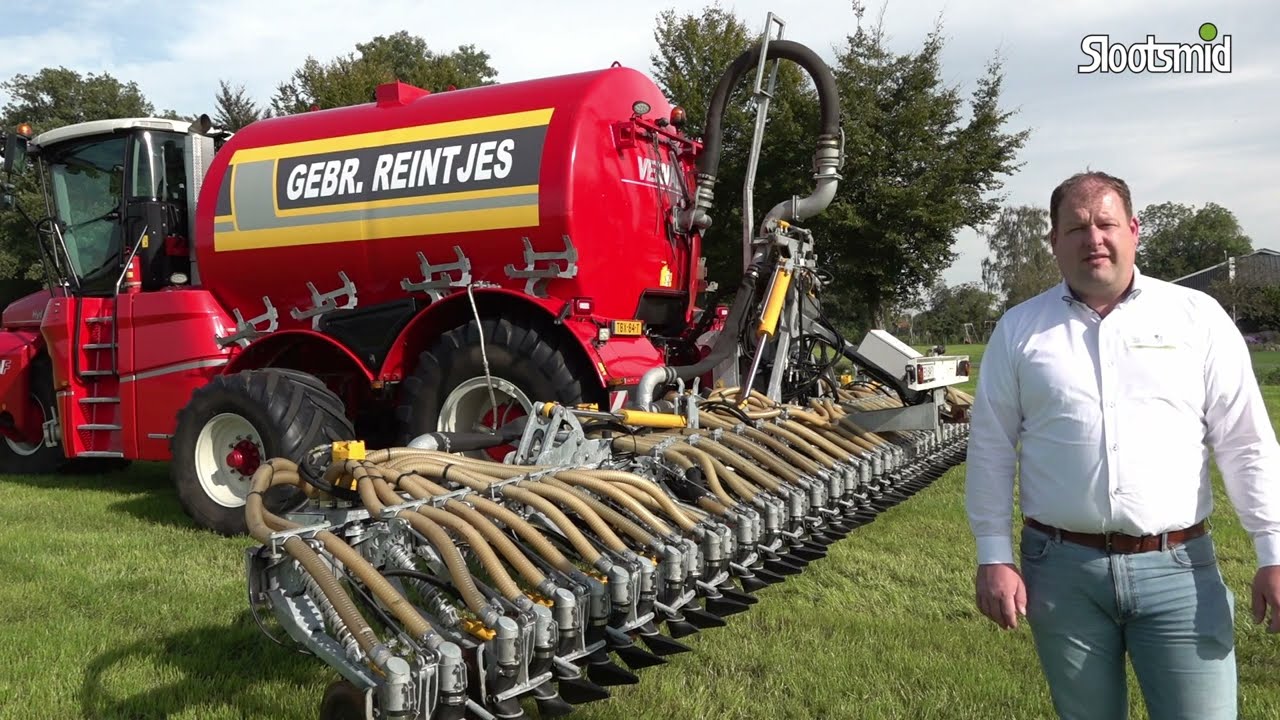 Loonbedrijf Gebr. Reintjes met de Slootsmid SGWM-PB 1200 precisiebemester