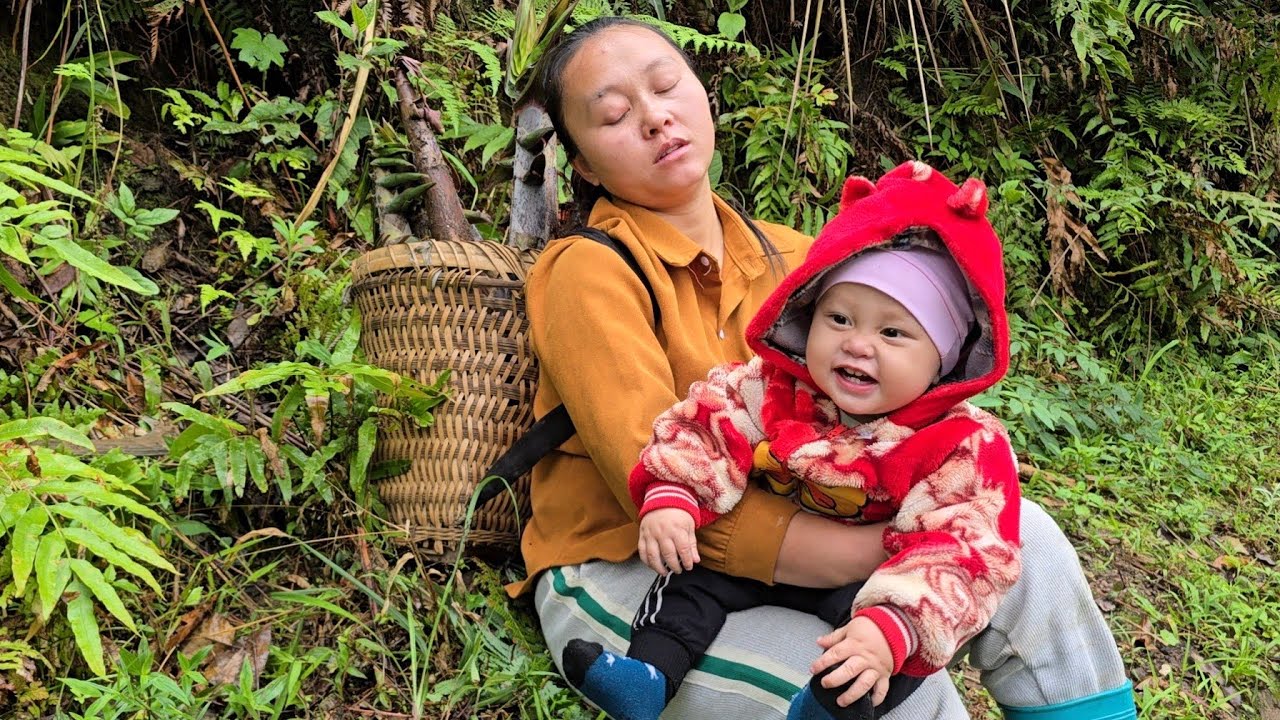 &ldquo;Exhausted in the Deep Forest, a Mother Keeps Going Just to Protect Her Baby&rsquo;s Innocent Smile