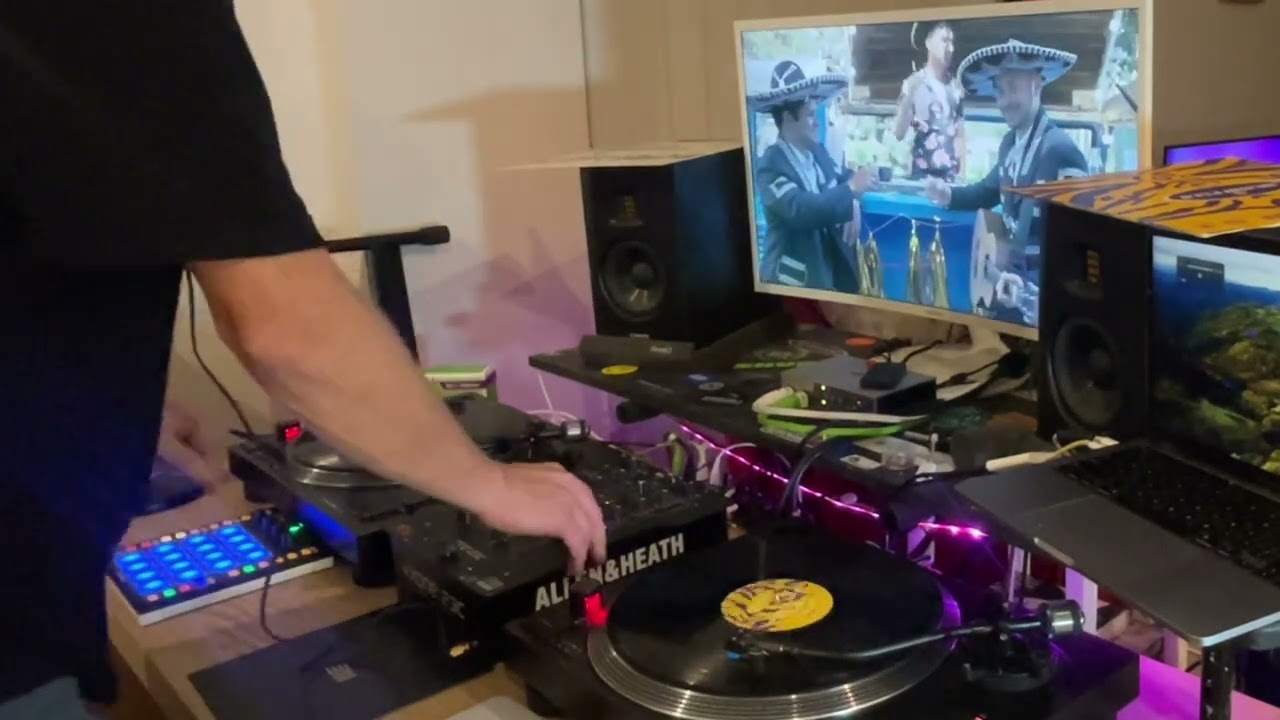 DJ James Tobin  - Mini Mix on Vinyl - [30mins]