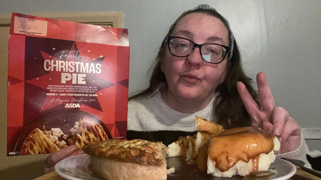 Asda Christmas Dinner Pie & Mash #eatingshow #foodie #mukbang #christmas