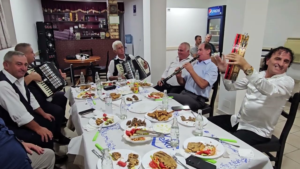Simon Xoxi (Moku) Klarinet Viktor Cina ne Def Marsi Gorrea Nesti Minp Fizarmonik 