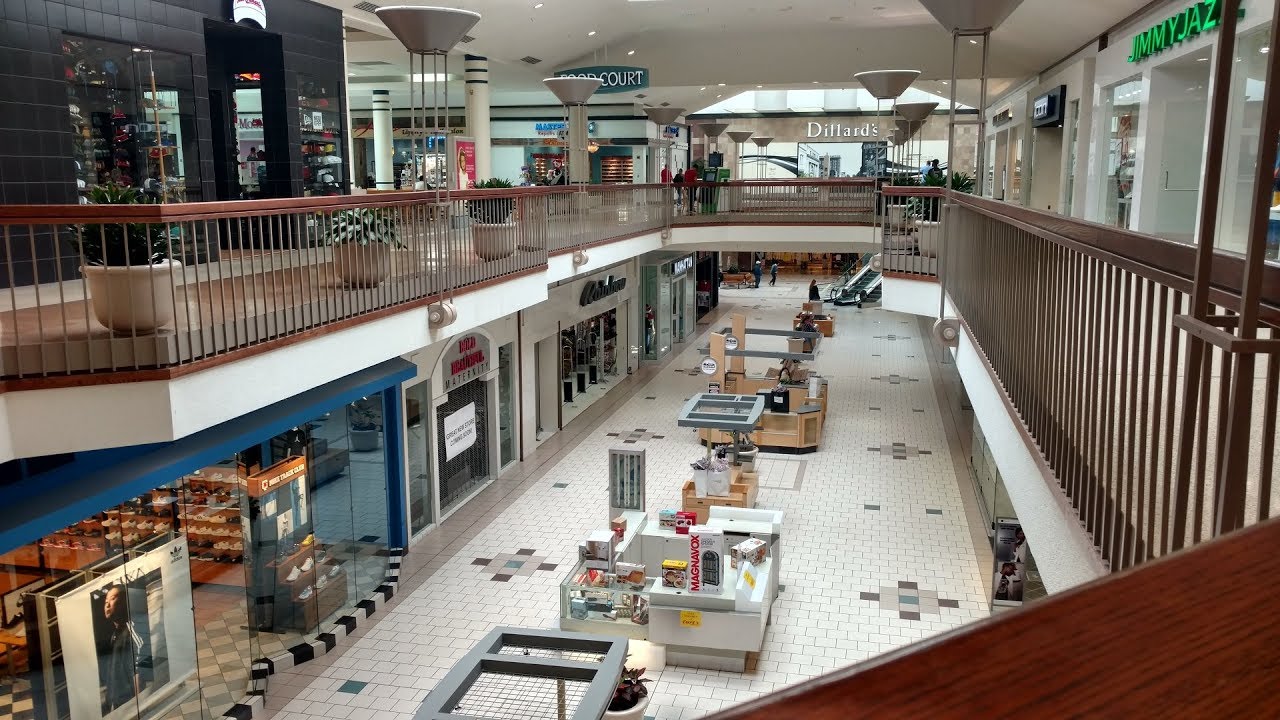 A Visit to Eastridge Mall (Feat. Curt's)