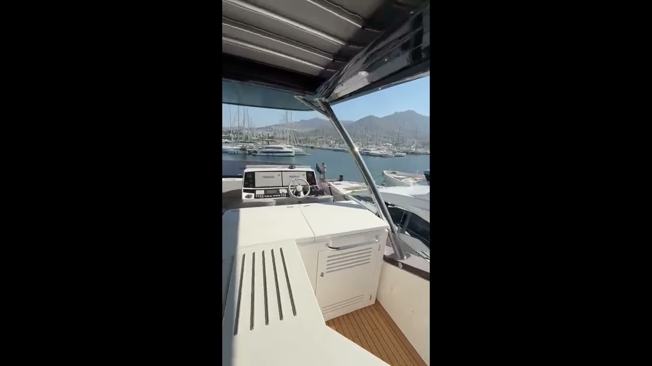 2025 Sunseeker 76 Yacht