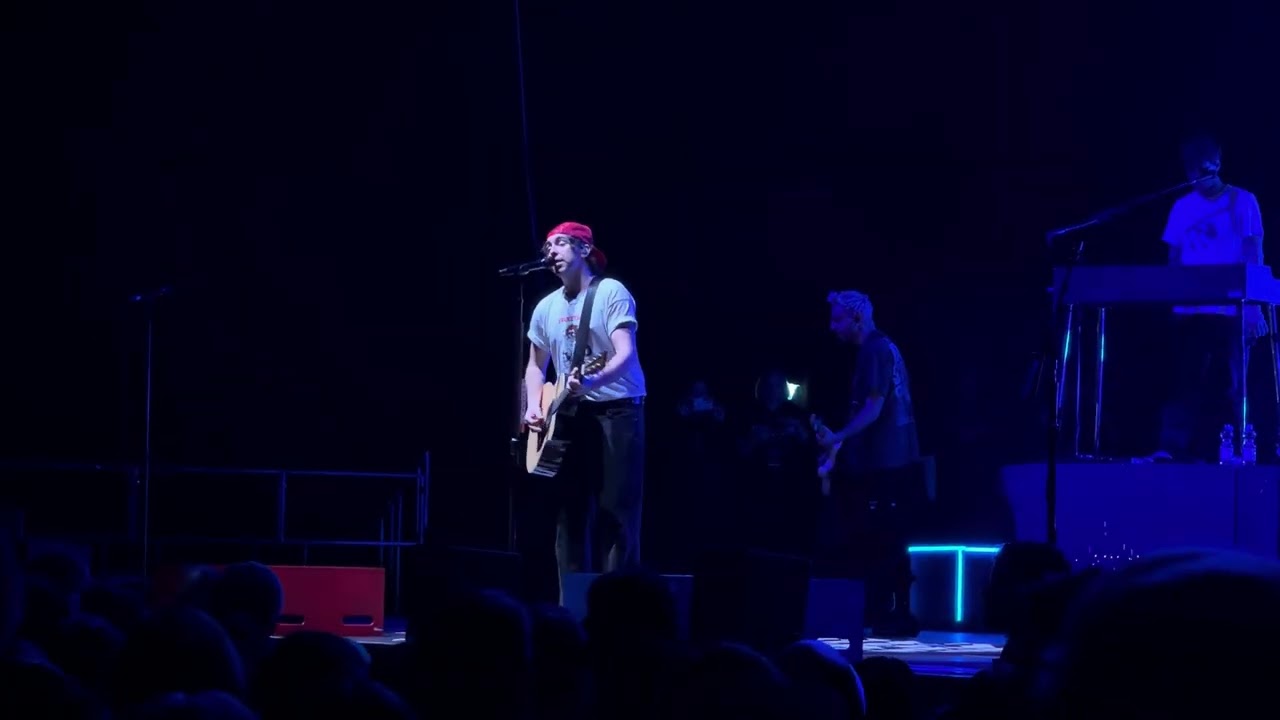 All Time Low - Remembering Sunday feat Taylor Acorn live Hamburg 2026