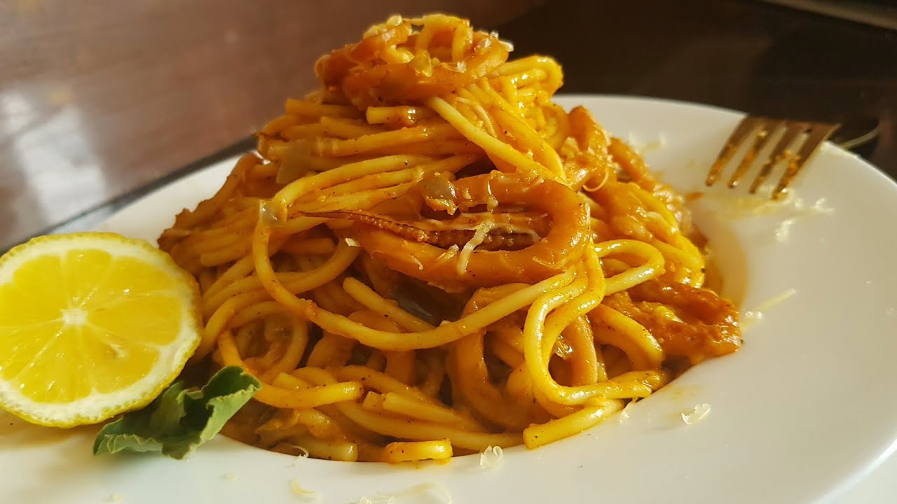 spaghetti sauce calamar 🍝🦑سباغيتي