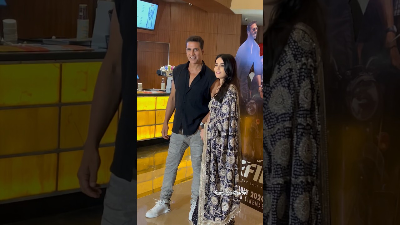 #akshaykumar & #radhikamadan At #sarfira Movie Promotion Screening ❤️ #ytshorts #viral #shorts