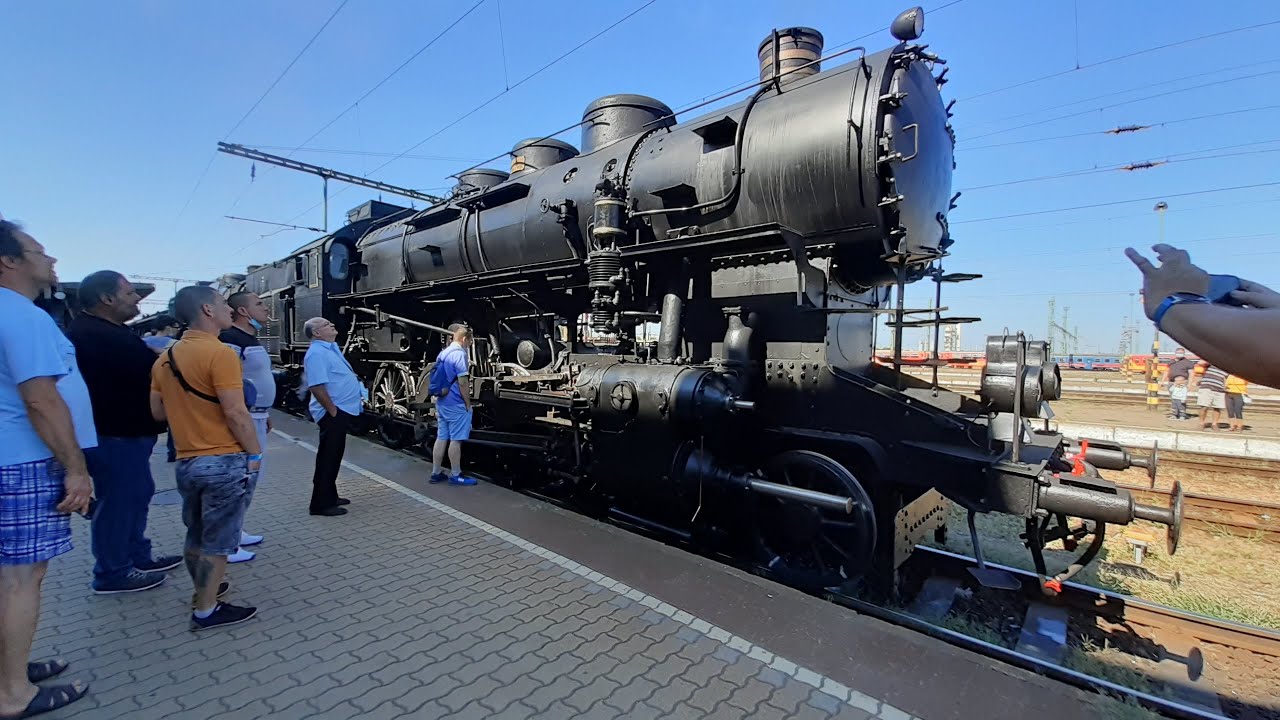 424-009 és 424-247 érkezik Nosztalgia volnattal Szolnok napján 2020 szeptember 5.-én