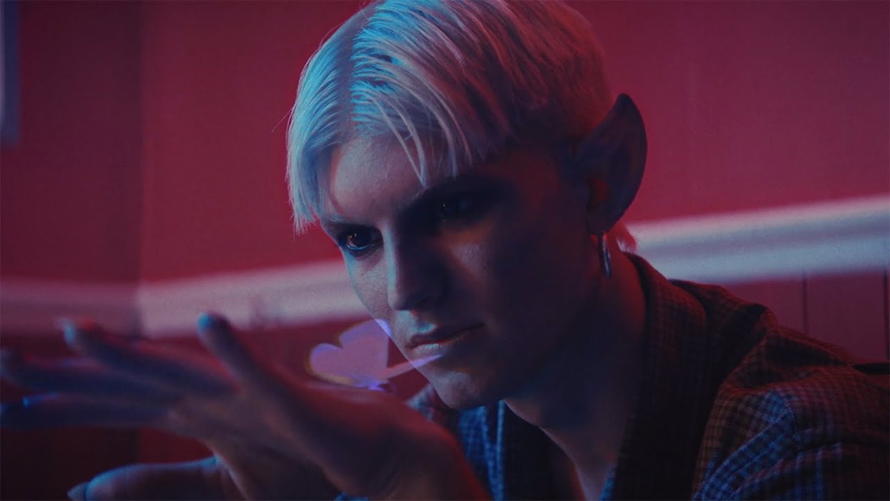 Gus Dapperton - Coax & Botany (Official Video)