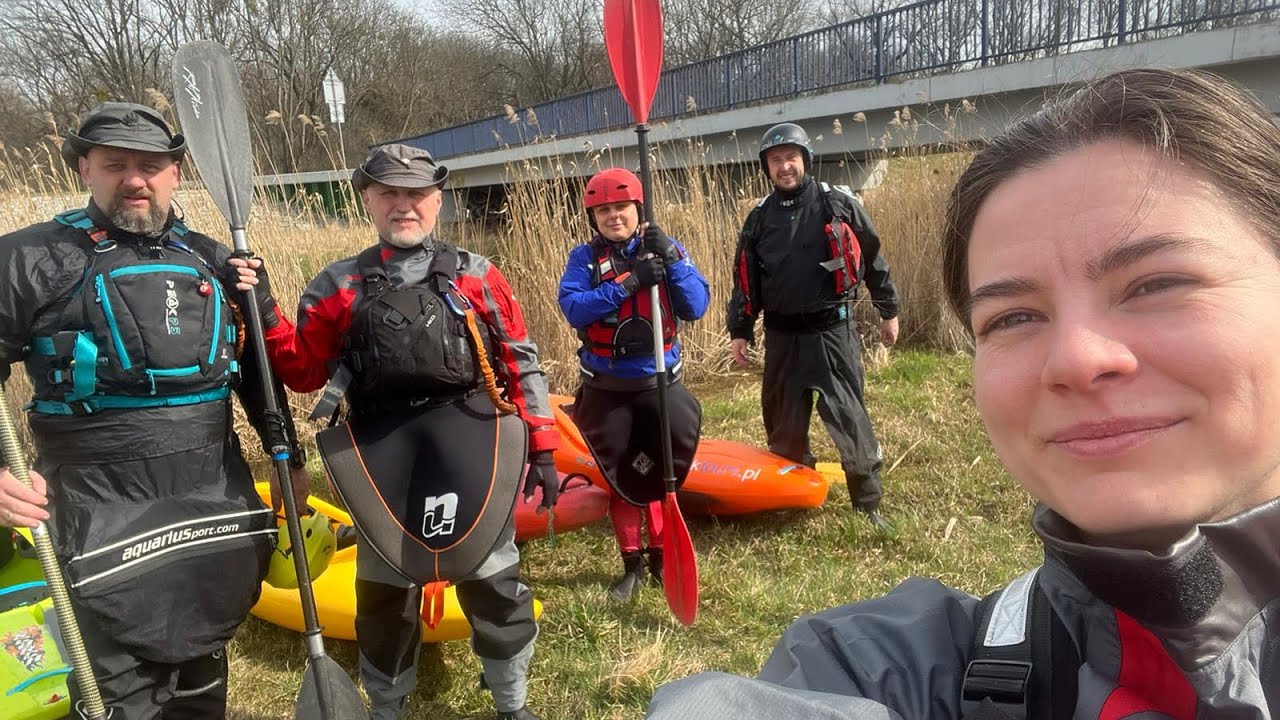Kajaki w okolicy Wrocławia i pierwsza wywrotka sezonu 2023 :) rzeka Widawa z KayakTours.Pl