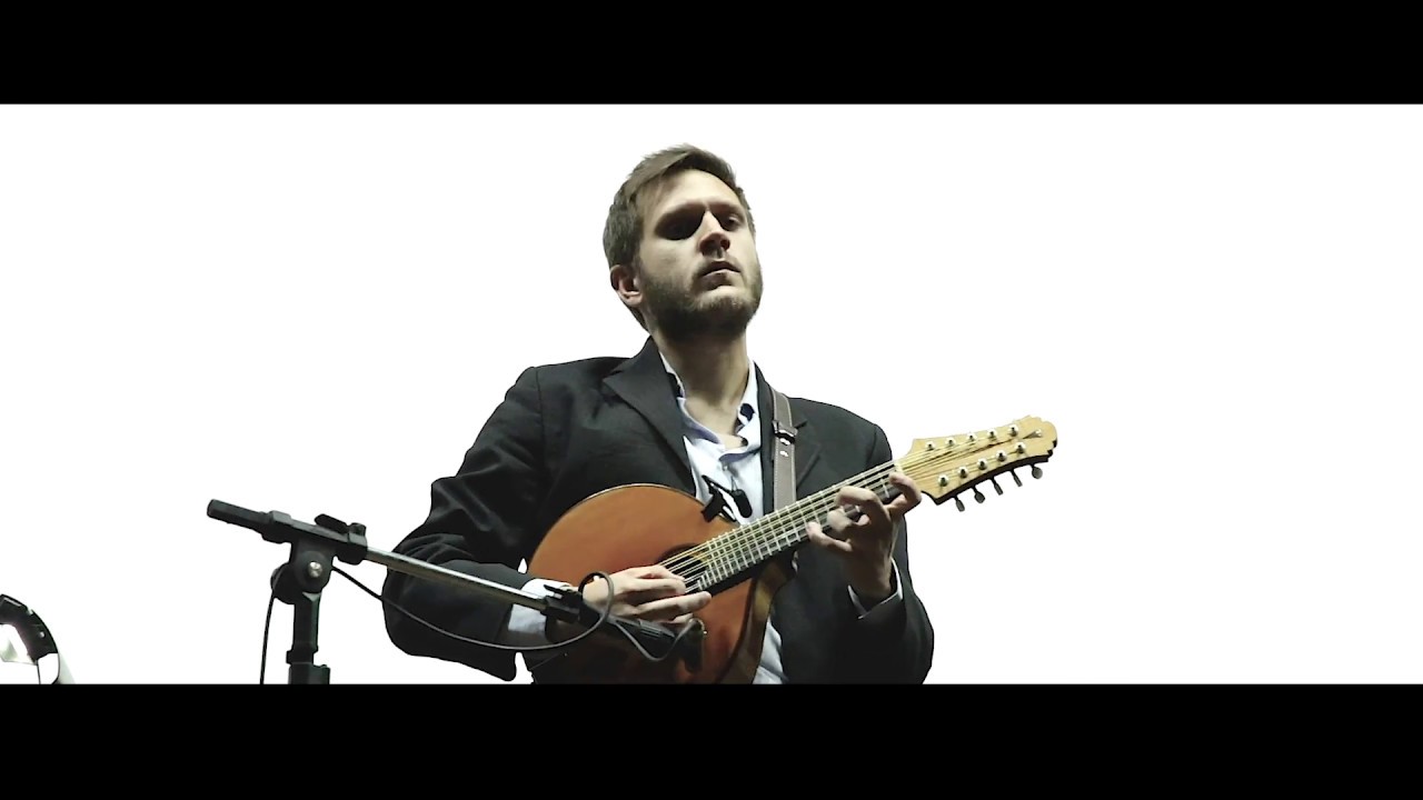 Concerto para Bandolim e Orquestra de Cordas (Radamés Gnattalli) - Victor Angeleas