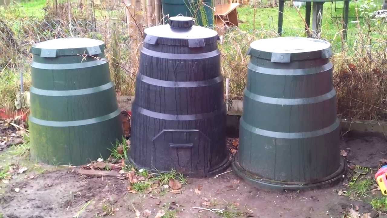 mijn 3 compostvaten systeem in de moestuin