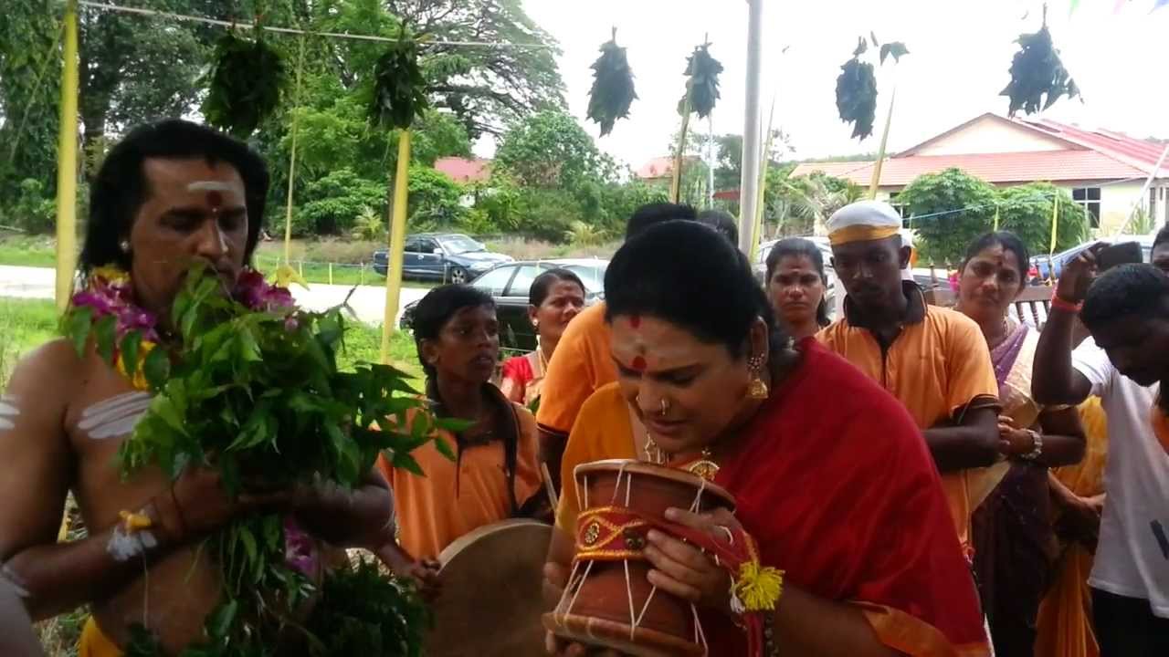 Udukai Arul Paadal at Tupah,Sri Muthu Mariamman Alayam - Highlights