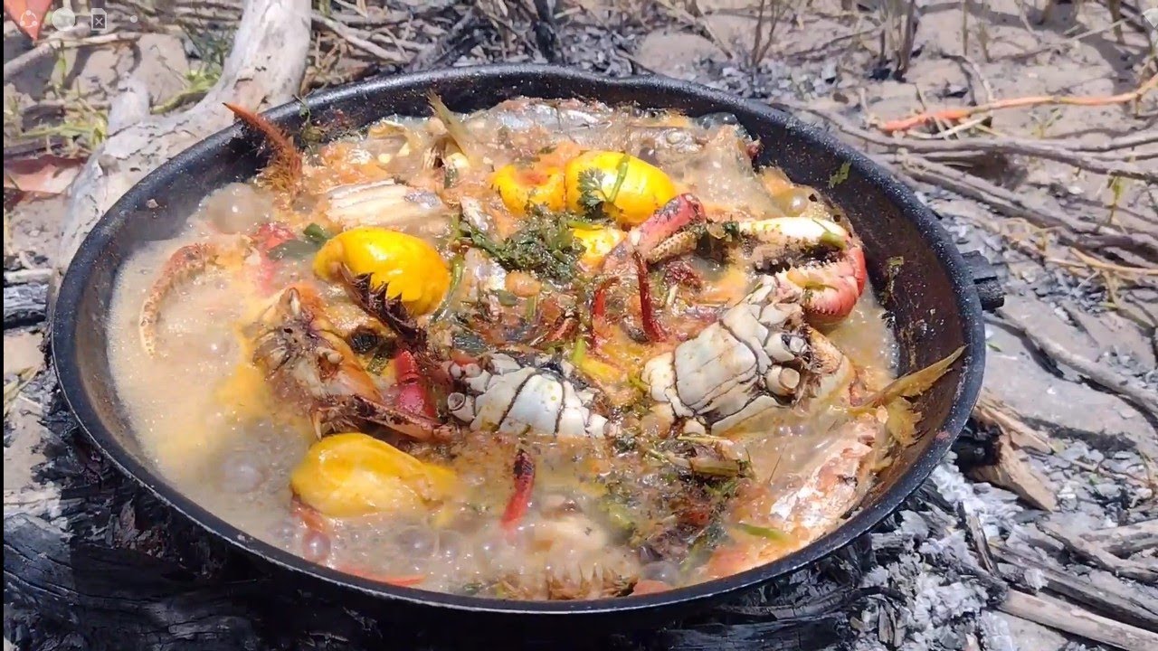 CAPTURA E PREPARO. CARANGUEJO E PEIXE NO CAJU AZEDO.