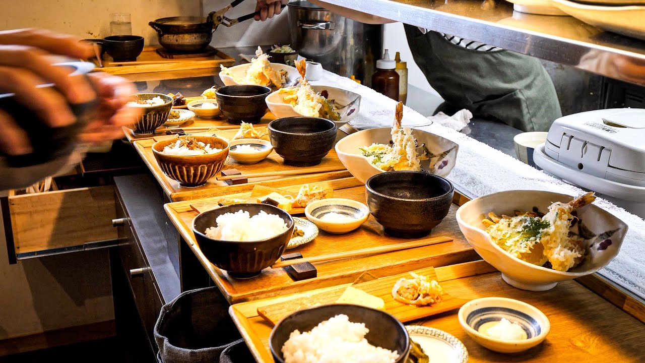 並んでも食べたい！注文殺到！大注目そばうどん店の衝撃走る特大海老天ぷら丨Japanese Noodles Udon Soba