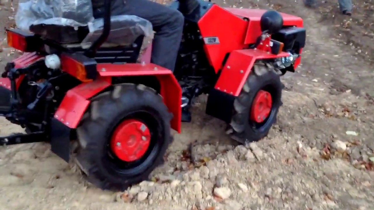 Минитрактор Беларус 132H (tractor Belarus).