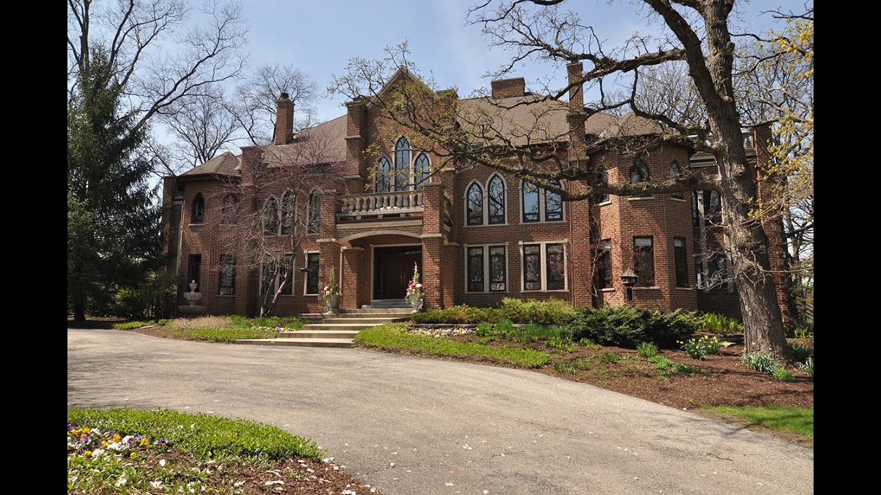 8S070 Brenwood Drive - Naperville Illinois