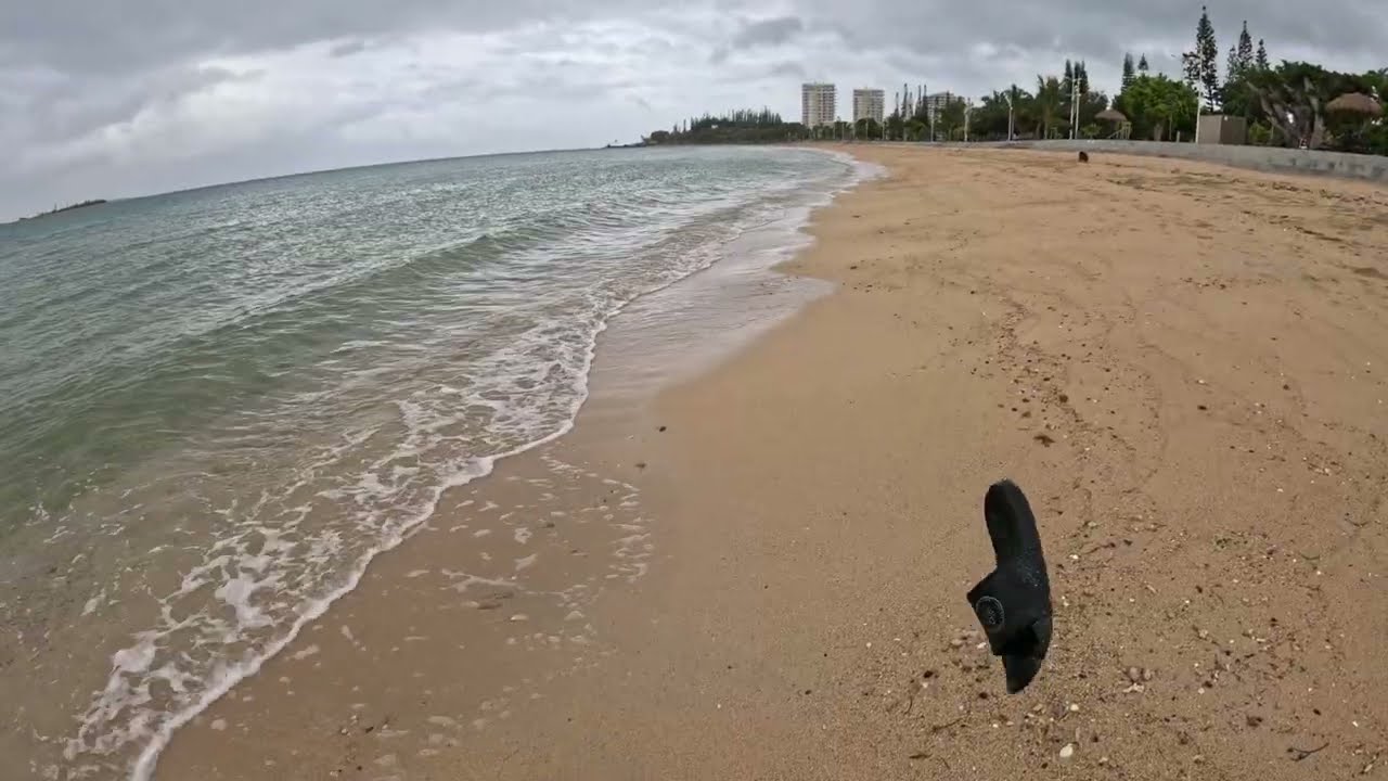 4K beach walk New Caledonia Noumea relaxing