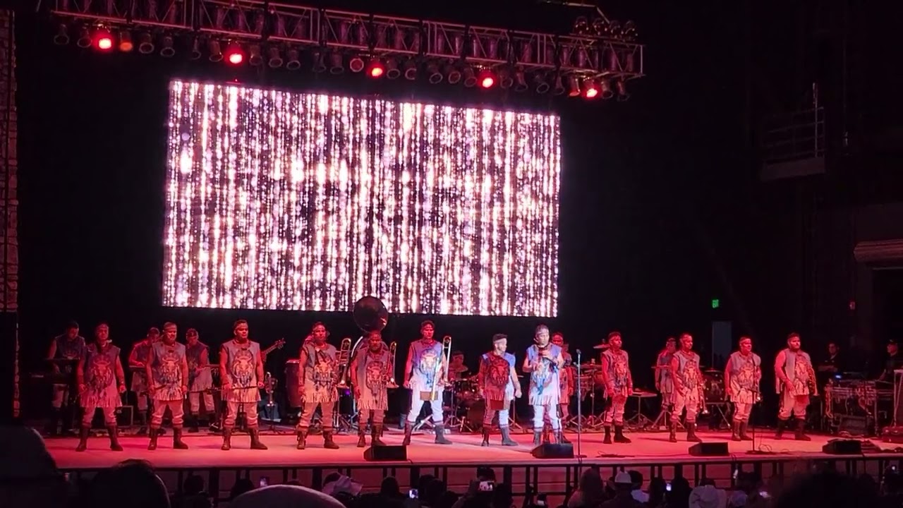 Banda Cuisillos en Viña Robles Amphitheatre de Paso Robles