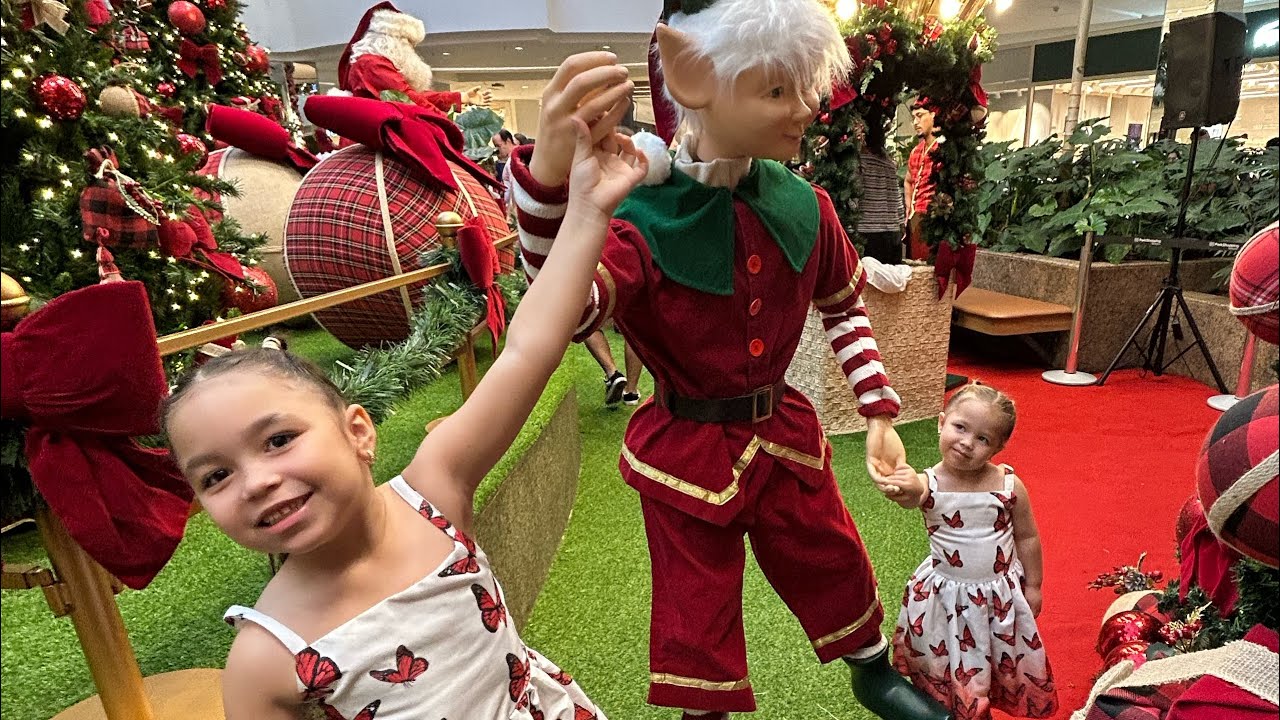 Náthalyn e Thayline visitando o papai Noel 🎅 