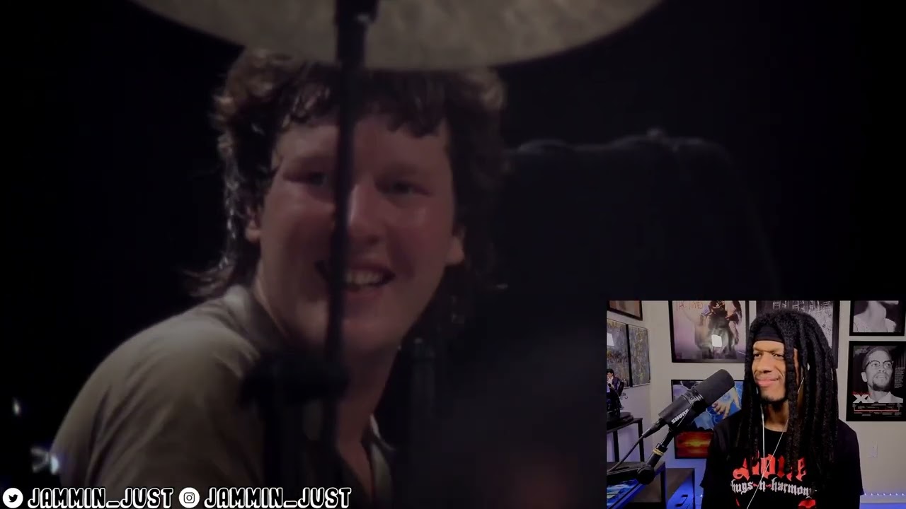 FIRST TIME HEARING Talking Heads - Crosseyed and Painless (Live) REACTION