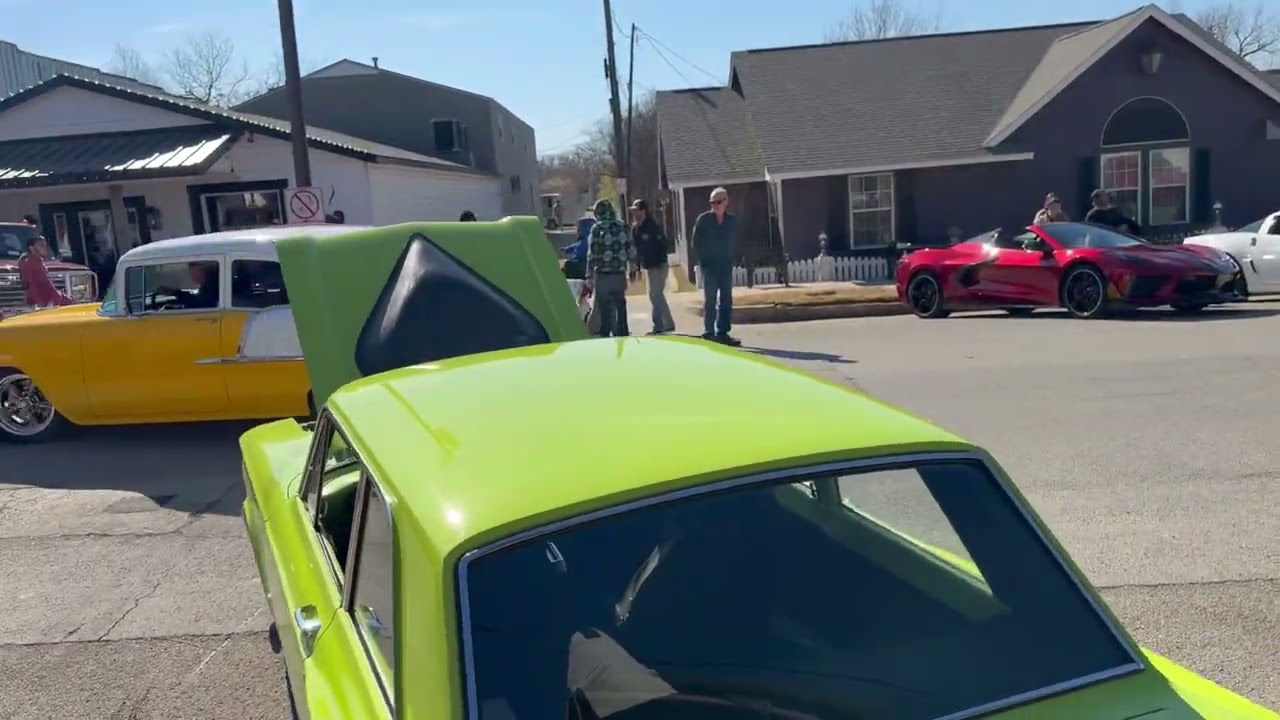 Cars & coffee benefit car show in Lorena Texas .Lots of cool classic cars ,trucks & muscle vehicles 