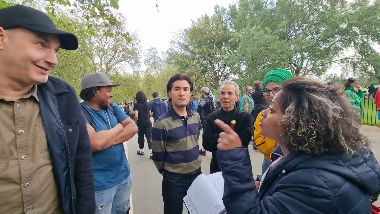 Indian Christian lady was confronted by unitarian Christian speakers Corner