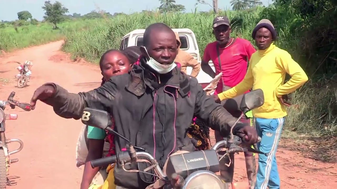 L'HON NSUMBU DANS LE CHANTIER DE L'AXE ROUTIER KWILU-NGONGO KIMPANGU